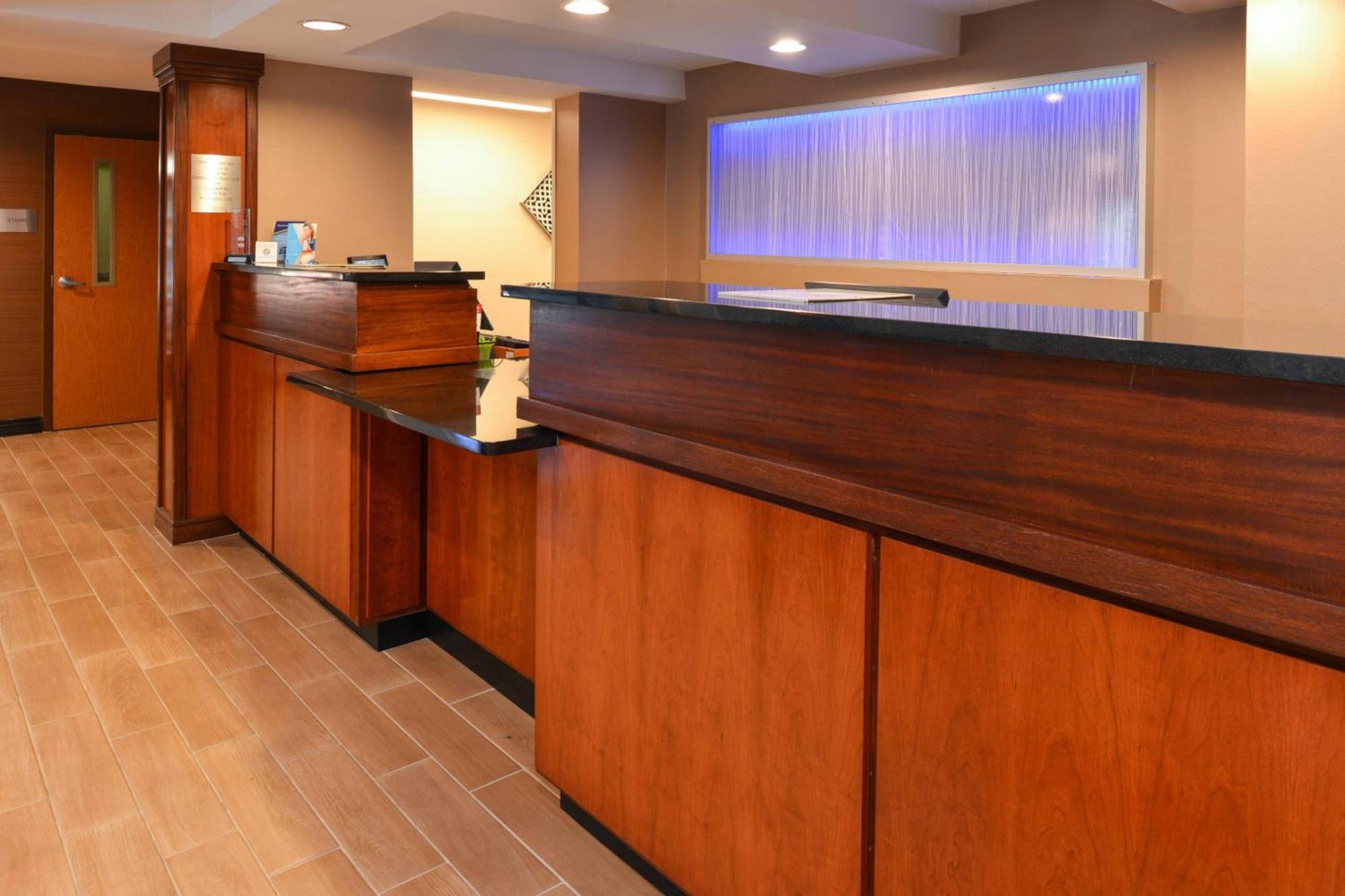 Fairfield Inn & Suites By Marriott Lexington Georgetown/College Inn Exterior photo